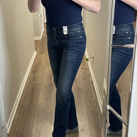 Express Denim - NWT EXPRESS Women's Dark Blue Denim Jeans in size 4 R